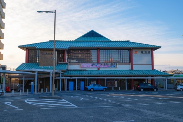 JR磐田駅。中泉に広がった鉄道と駅前商業の記憶